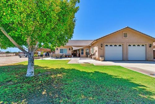 1239 Red Sea Ave, Thermal, CA, 92274-8501 | Card Image