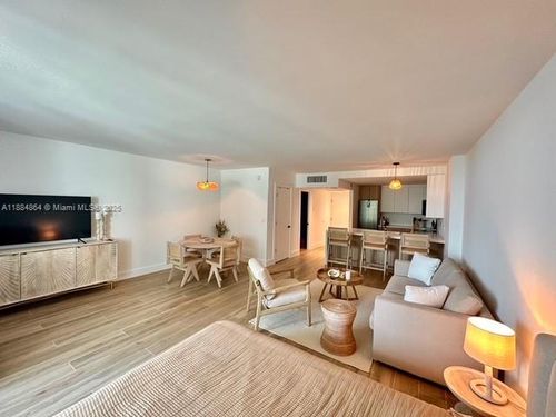 apt-511-2301 Collins Ave, Miami Beach, FL, 33139-1634 | Card Image
