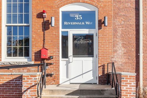 213-35 Riverwalk Way, Lowell, MA, 01854-3651 | Card Image