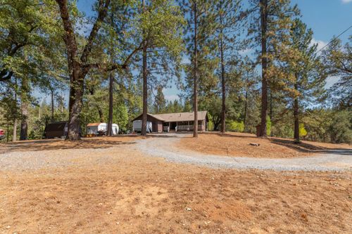 6297 Swiss Ranch Rd, Mountain Ranch, CA, 95246-9773 | Card Image