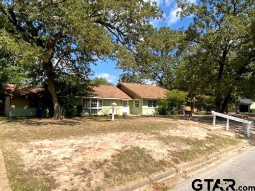100 Thunderbird Dr, Athens, TX, 75751-3526 | Card Image