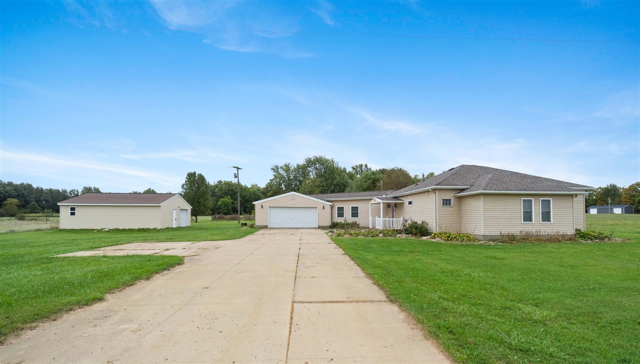 Stony Point Hwy, Bellevue, MI 49021