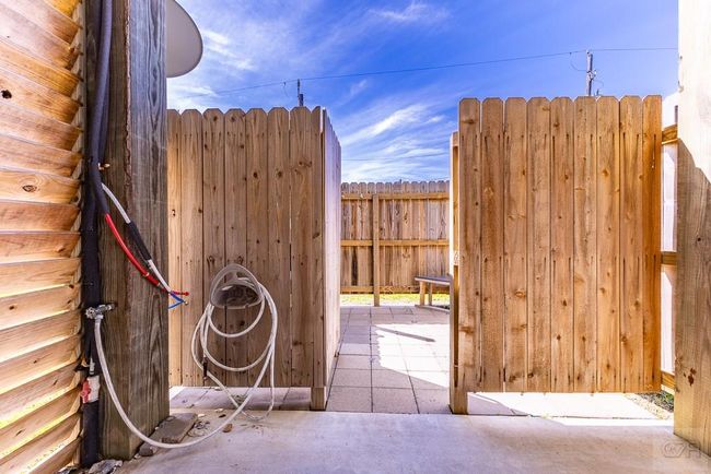 13111 Buccaneer Pkwy, House other with 3 bedrooms, 2 bathrooms and 1 parking in Freeport TX | Image 38