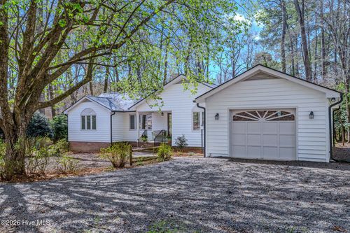 512 Argyll Dr, Sanford, NC, 27332-7432 | Card Image