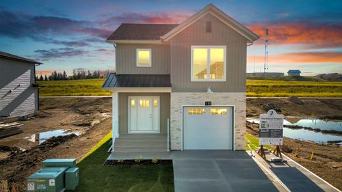 109 Hampton Crescent, Sylvan Lake, AB, T4S0X4 | Card Image