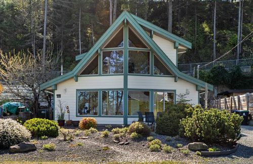 471 Windslow Rd, Comox, BC, V9M3T8 | Card Image