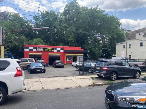 769 Broadway, Newark, NJ, 07104-4305 | Card Image