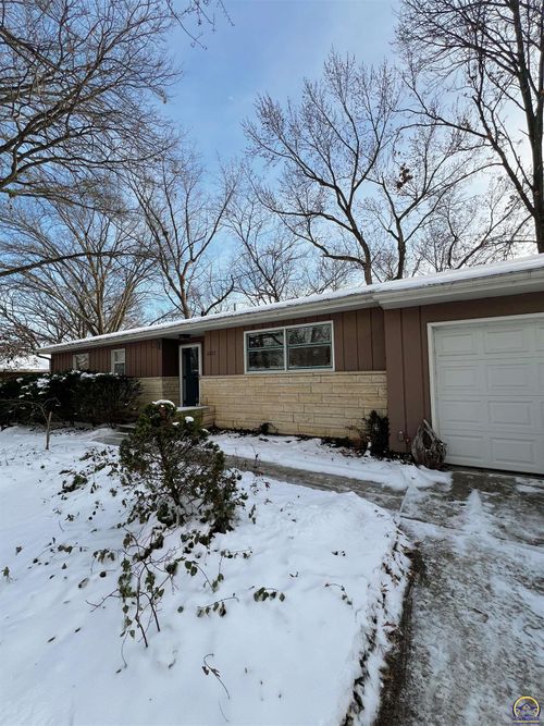 1521 W 2nd Ter, Lawrence, KS, 66044 | Card Image