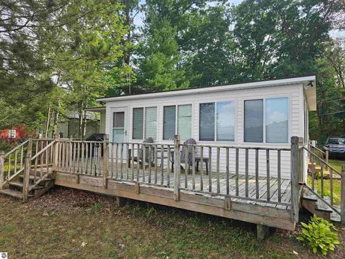 5934 Chippewa Trl, Hale, MI, 48739 | Card Image