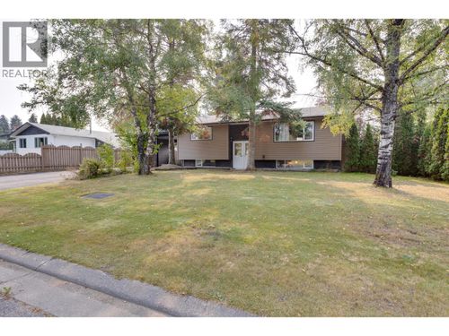 7827 Queens Cres, Prince George, BC, V2N3H3 | Card Image