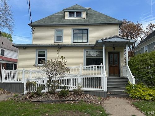 231 Broad St, Oneida, NY, 13421-2147 | Card Image