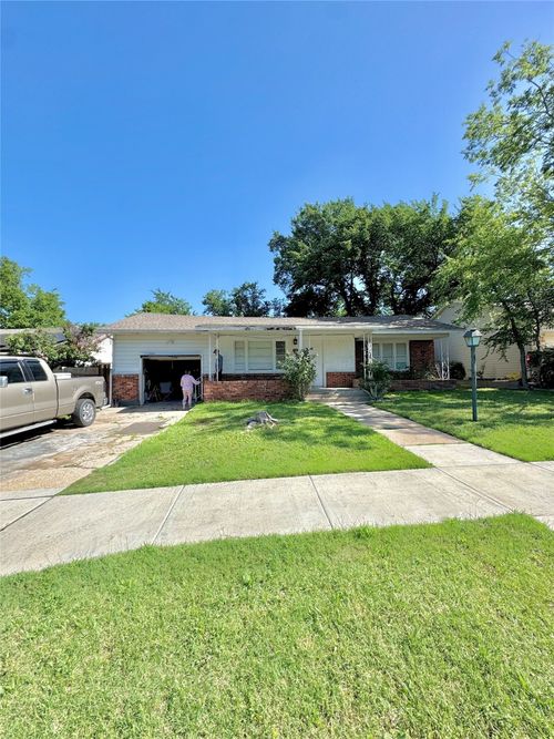 5521 Hightower St, Fort Worth, TX, 76112-4929 | Card Image