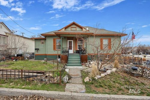 410 N Logan St, Glenns Ferry, ID, 83623-4600 | Card Image