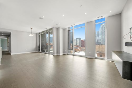 apt-10c-360 W Erie St, Chicago, IL, 60654-5828 | Card Image