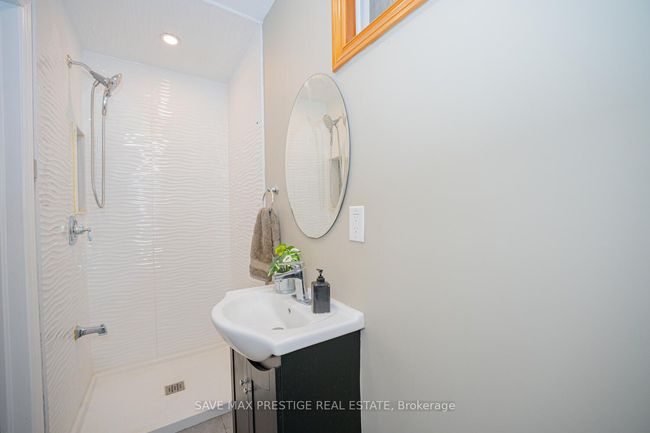 84 Wimbleton Cres, House other with 5 bedrooms, 3 bathrooms and 2 parking in Kitchener ON | Image 17