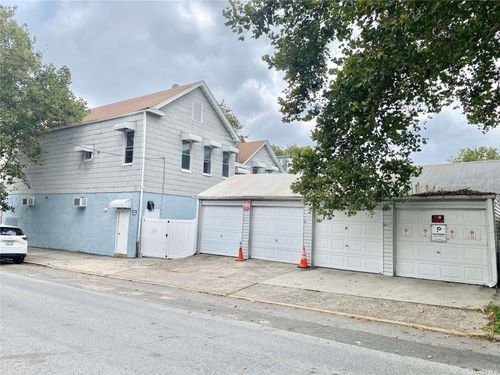 120 18th Ave, College Point, NY, 11356 | Card Image