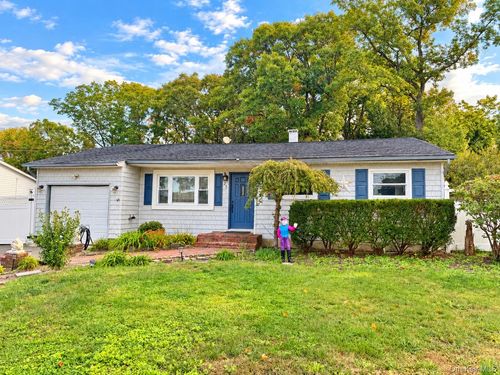 25 Urban Drive, Brookhaven, NY, 11784 | Card Image