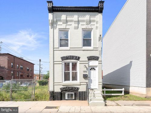 1302 N Dover St, PHILADELPHIA, PA, 19121-4525 | Card Image