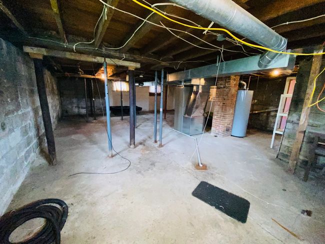 807 W Washington St, House other with 3 bedrooms, 1 bathrooms and 4 parking in Pontiac IL | Image 24