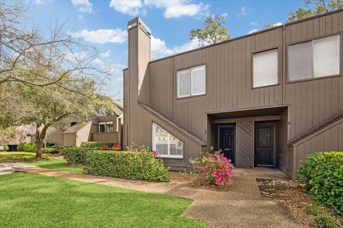 368 Litchfield Ln, Houston, TX, 77024-6044 | Card Image