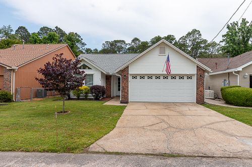 114 Crystal Lake Ln, Valparaiso, FL, 32580-1735 | Card Image