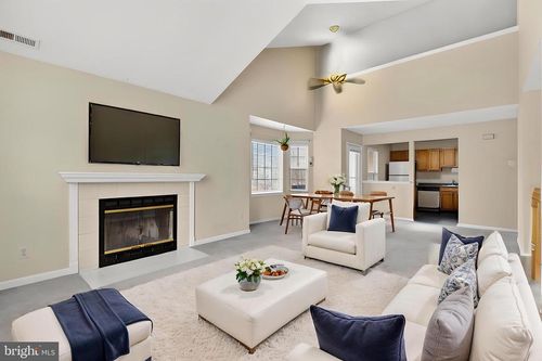 4202 Waltham Ct, YARDLEY, PA, 19067-6389 | Card Image