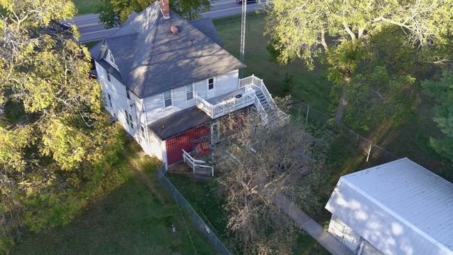 E7695B Highway 23/33, House other with 5 bedrooms, 2 bathrooms and null parking in EXCELSIOR WI | Image 36