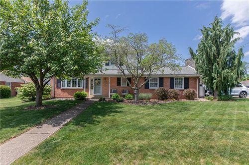 711 W Berger St, Emmaus, PA, 18049-2108 | Card Image