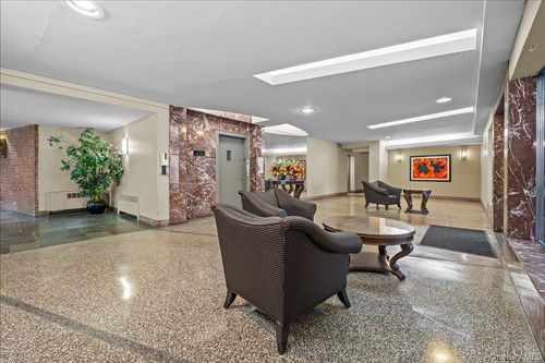 la-3635 Johnson Avenue, New York, NY, 10463 | Card Image