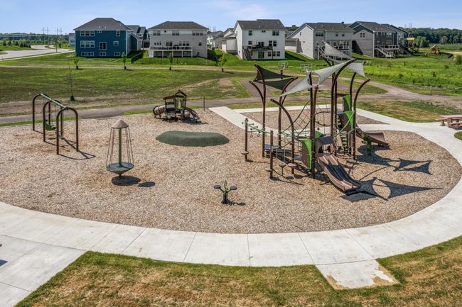Another photo of the community amenity center | Image 27