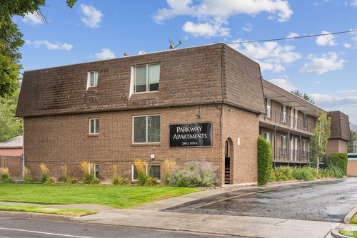 2519 S 300 E, South Salt Lake, UT, 84115-3267 | Card Image