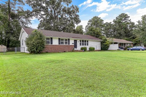 814 Edgewood Dr, Jacksonville, NC, 28540-3814 | Card Image