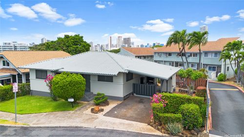1018 2nd Ave, Honolulu, HI, 96816-1407 | Card Image