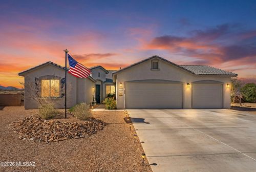 2147 W Totems St, Benson, AZ, 85602-6894 | Card Image