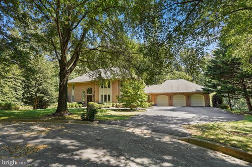 8805 Mary Mead Ct, POTOMAC, MD, 20854-4471 | Card Image