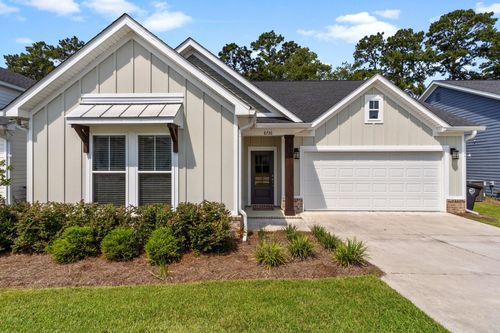 8736 Glenoak Trl, TALLAHASSEE, FL, 32312-5242 | Card Image