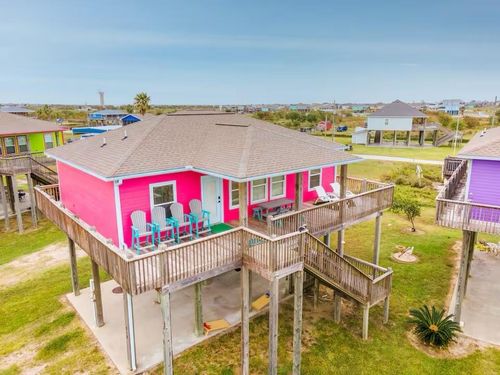 818 E Johnson Crawford Cir, Port Bolivar, TX, 77650 | Card Image