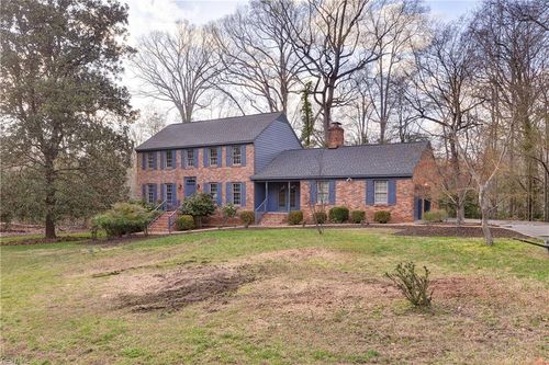 102 Holloway Dr, Williamsburg, VA, 23185-4927 | Card Image
