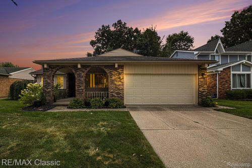 43625 Westminister Way, Canton, MI, 48187-3158 | Card Image