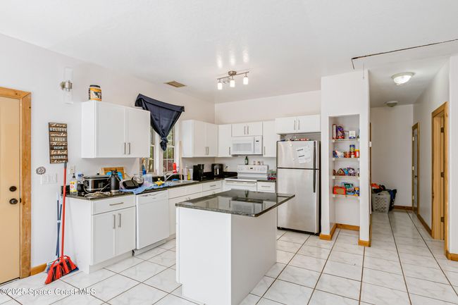 158 West Ct, Home with 4 bedrooms, 3 bathrooms and 4 parking in Melbourne FL | Image 17