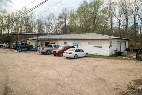 10621 Florida Blvd, Walker, LA, 70785-6916 | Card Image