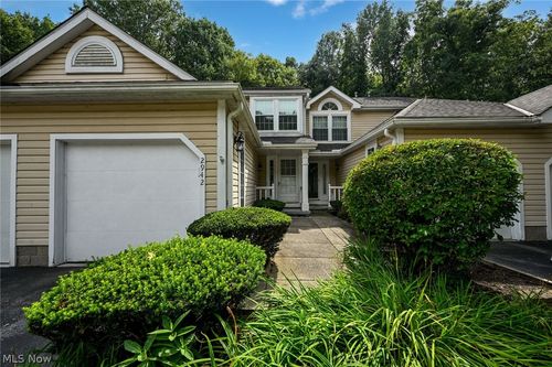 2942 Heatherwood Ct, Stow, OH, 44224-4383 | Card Image