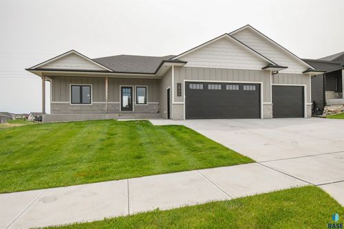 1520 N Marlowe Ave, Sioux Falls, SD, 57110-6448 | Card Image