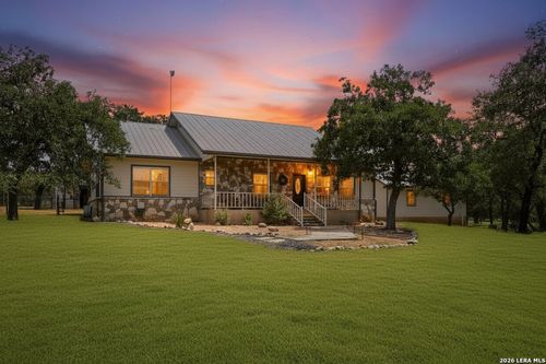 1092 Fm 337, Medina, TX, 78055-3624 | Card Image