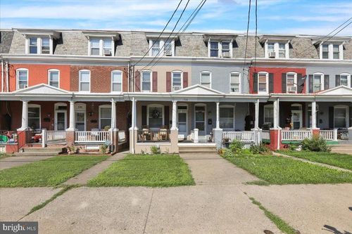 536 S 4th St, HAMBURG, PA, 19526-1308 | Card Image
