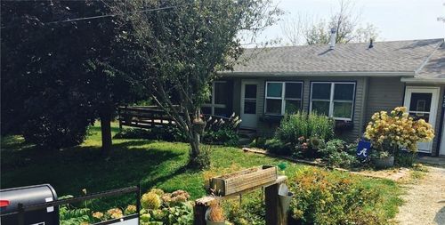 420 Knoll St, Anamosa, IA, 52205-1236 | Card Image
