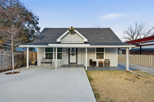 707 N 34th St, Waco, TX, 76710-5420 | Card Image