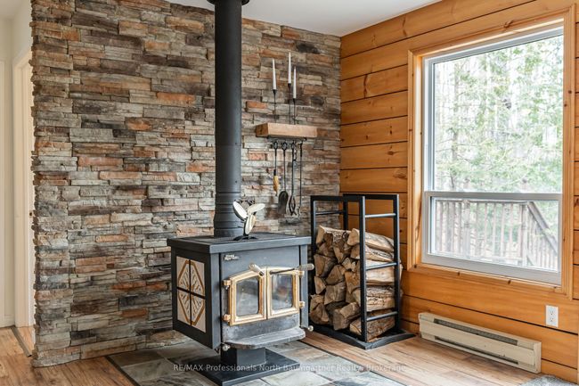 1071 Crabbe Lane, House other with 2 bedrooms, 1 bathrooms and 8 parking in Haliburton ON | Image 20
