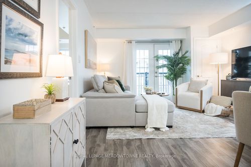 312-1440 Main St E, Milton, ON, L9T8W3 | Card Image