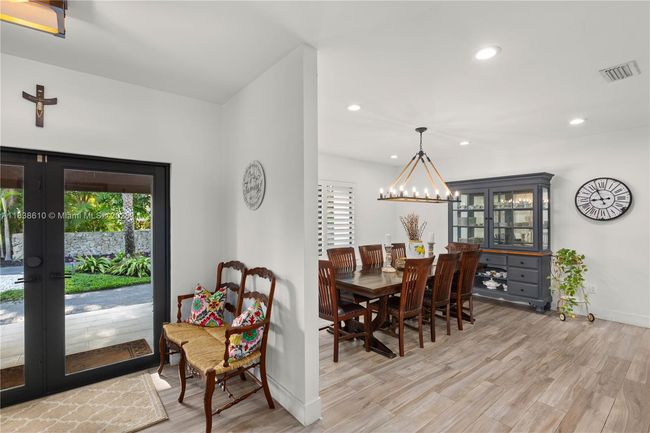 13505 Sw 83 Rd Ct, House other with 4 bedrooms, 4 bathrooms and null parking in Pinecrest FL | Image 9